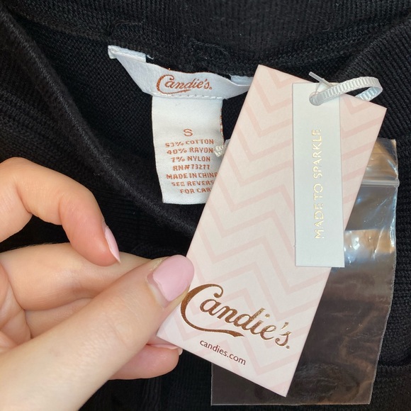 Candies black lace front skirt size S w/ pockets - Picture 3 of 3